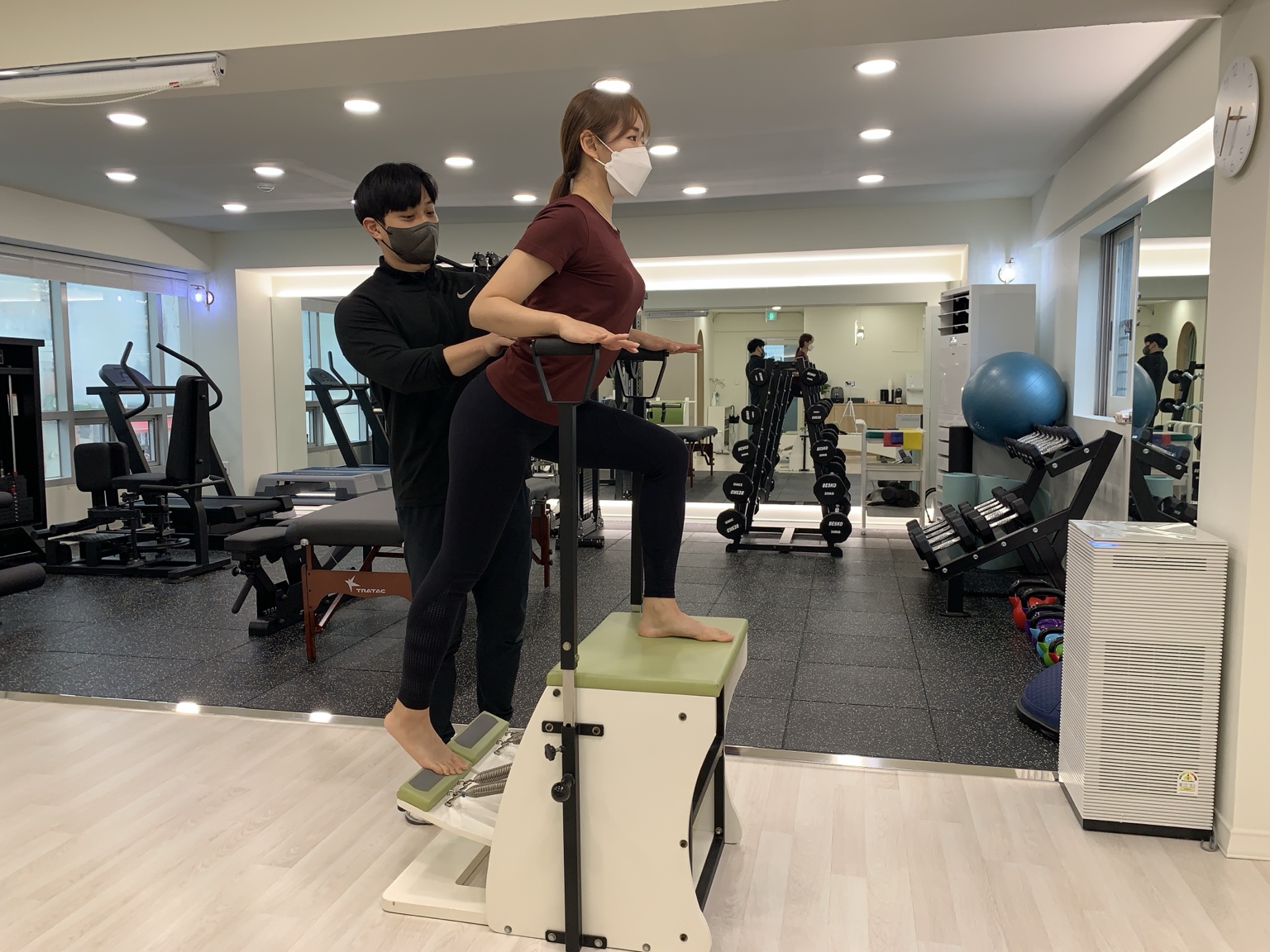 필라테스 기구 운동 지도